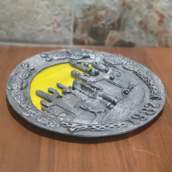 Vintage Pewter Plate Michael Ricker Southwestern Christmas 1982 - Picture 13 of 13